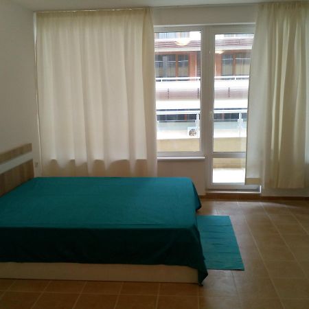 Studio Zlatina Pomorie Luaran gambar