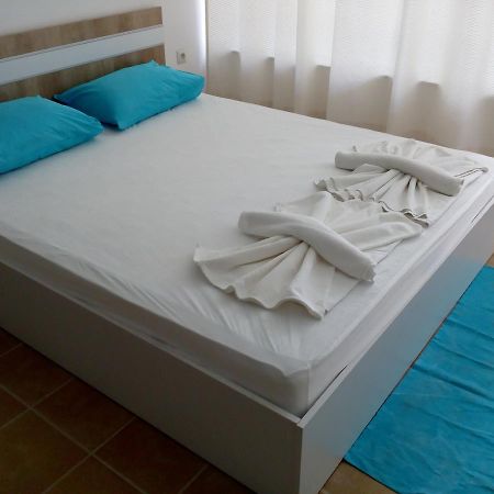 Studio Zlatina Pomorie Luaran gambar