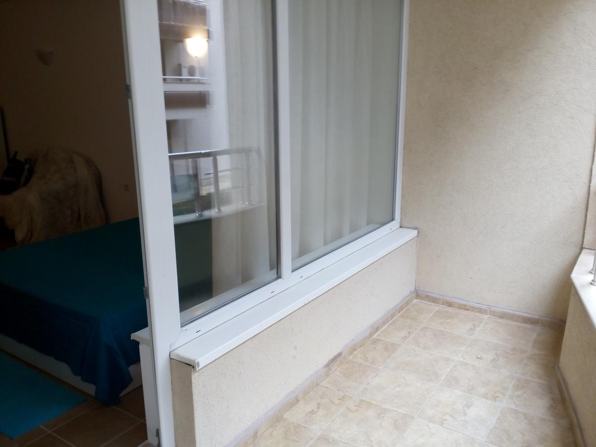 Studio Zlatina Pomorie Luaran gambar