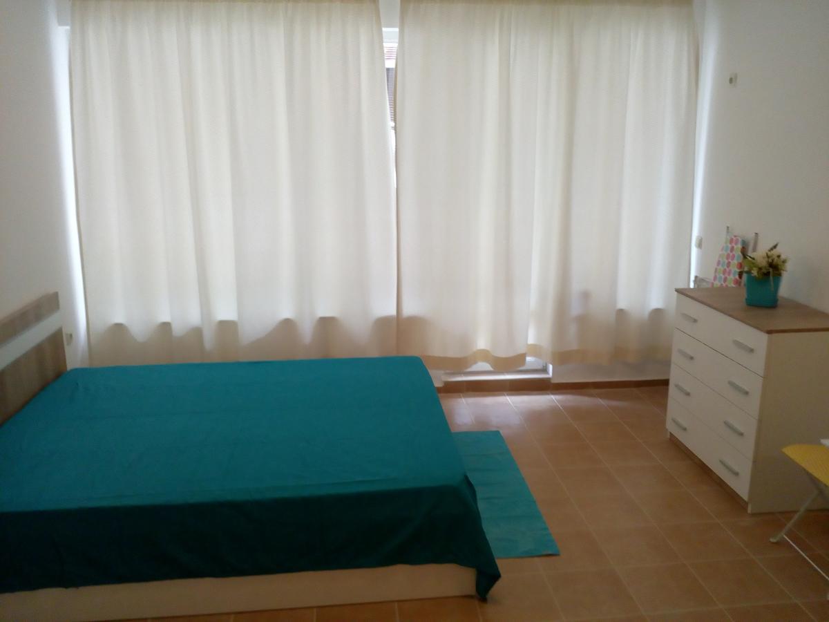 Studio Zlatina Pomorie Luaran gambar